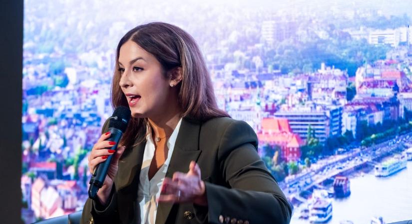 Kizárták Cseh Katalint a Momentum parlamenti frakciójából