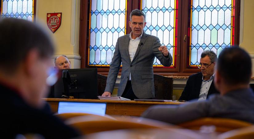 Soproni közgyűlés: kihirdették a Hűség napi kitüntetetteket - fotók