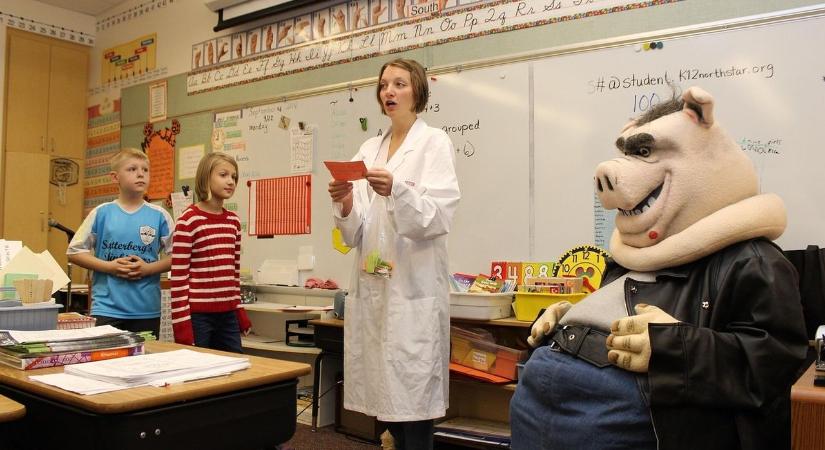 Pintér Sándor felülvizsgálja a Nemzeti alaptantervet