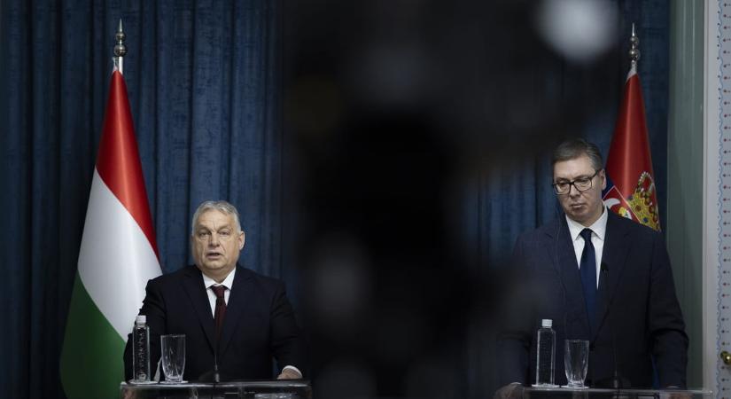 Orbán azt mondja, pénteken olajról és gázról fog tárgyalni, de nem árulta el, kivel