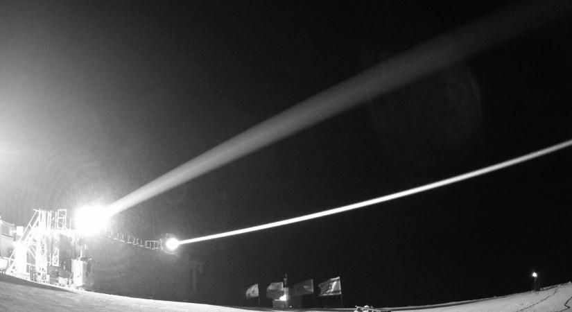 Hadrendbe áll a britek lézerágyúja: fillérekért semmisíti meg a drónokat a szuperfegyver, kilométeres távolságból is kíméletlenül hatékony - új korszakot hozhat el a fejlesztés