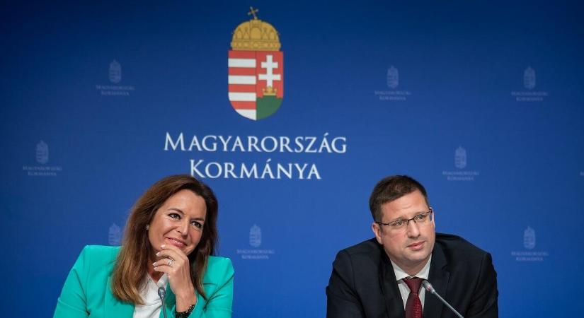 Hitelből is lehet másik hitelt finanszírozni – a lakhatási szegénységről kérdeztük Gulyás Gergelyt
