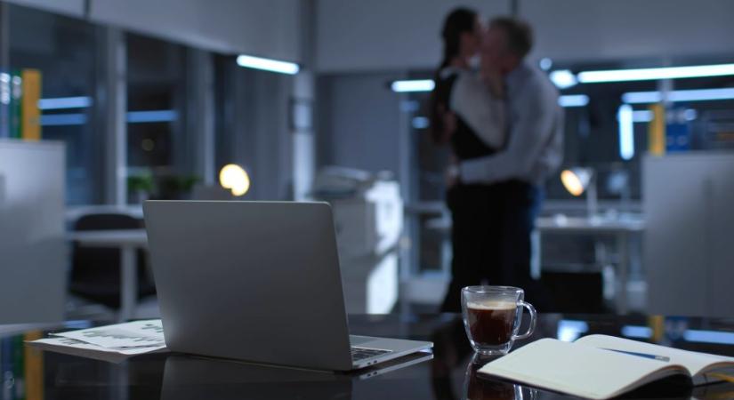 Nyolc szabályt tart be a hűtlen feleség, akinek tizennégy éve van viszonya