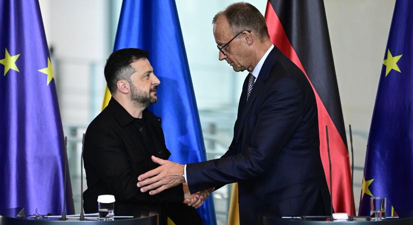 Német kancellár: Ukrajnának a jövőben is erős hadsereggel kell rendelkeznie