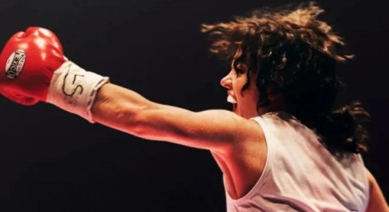 Christy kritika - milliót kóstáló bébi