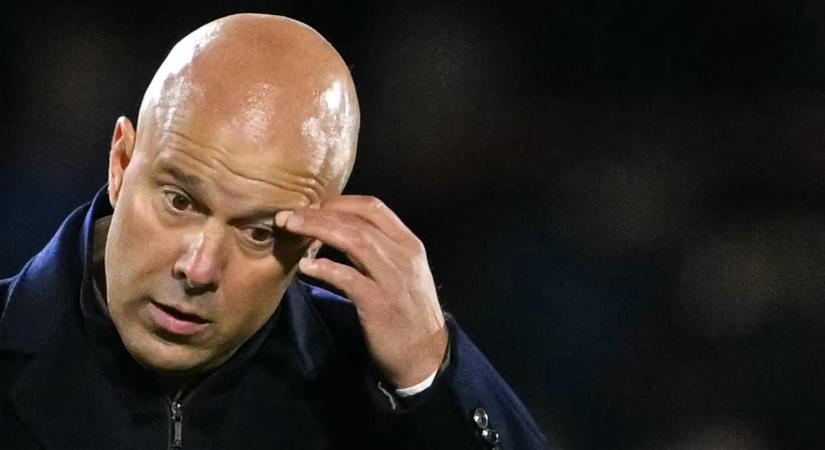 Arne Slot menesztéséről nincs szó, de a következő meccseket hoznia kell, hogy helyreálljon a bizalom