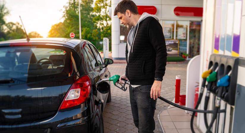Durva árcsökkenés jön a kutakon pénteken: ennyivel lesz olcsóbb a gázolaj