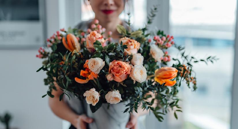 Vendégségbe mész? Ezeket a virágokat illik ajándékba vinni!