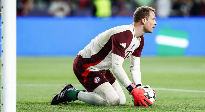 Manuel Neuer be kell, hogy vállalja a fizetéscsökkentést a hosszabbításért