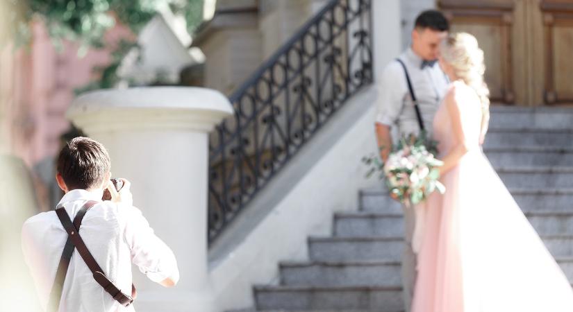 Sokkot kapott a menyasszony, amikor megnézte az esküvői fotókat