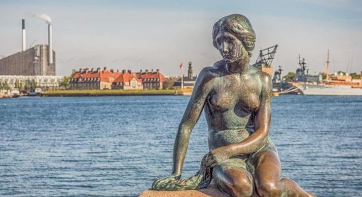 „Éjjeli őrség” – Grönland miatt strázsál az elit gárda, miközben a politikusok alszanak