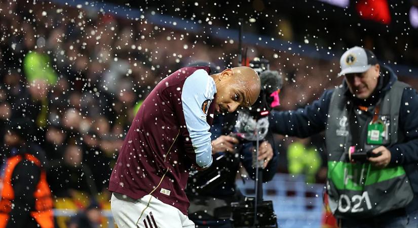 A duplázó Donyell Malent fejen találta egy söröspohár, de így is simán nyert a Villa