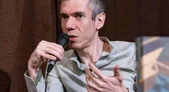 SEMMI SINCS VESZVE, A JÁTSZMA FOLYTATÓDIK Bartók Imre: Damien / Jelenkor Kiadó