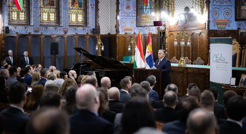 Különleges fotókat mutatott Orbán Viktor a szabadkai látogatásáról