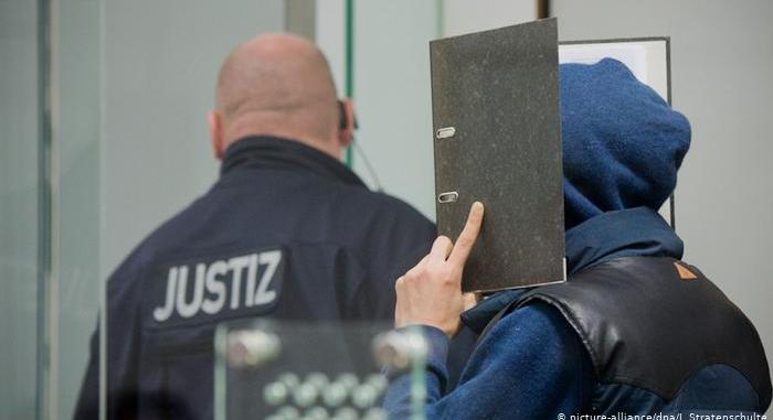 Hét év börtönre ítéltek Németországban egy szélsőségest