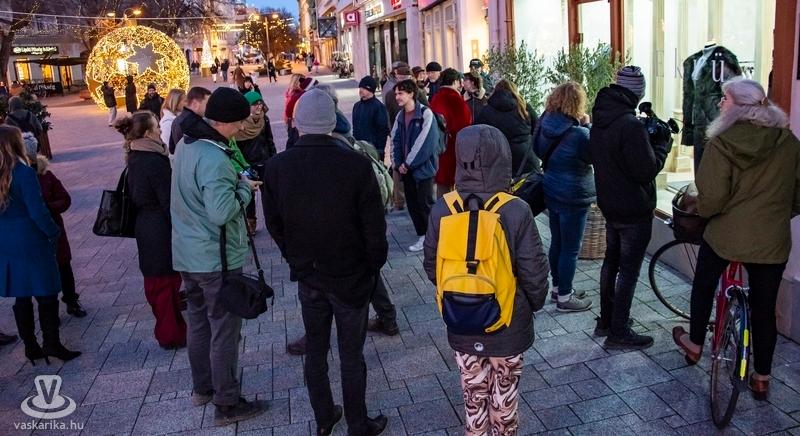 Kirakatban a művészek - STAG-kirakatkiállítás a belvárosban