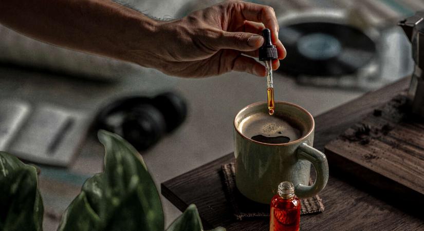 Több mint 200 nőt mérgezhetett meg vízhajtóval egy francia köztisztviselő