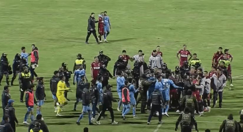 17 piros lap egy dél-amerikai kupameccsen