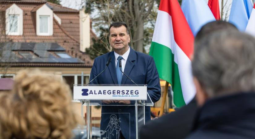 Orbán vitte a selyemzsinórt, zalai látogatásán közölhette a helyi Fidesz-képviselővel, hogy már nem ő a jelölt