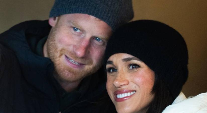 Archie és Lilibet friss fotója a te szívedet is megolvasztja: így segédkeztek a konyhában szüleikkel együtt