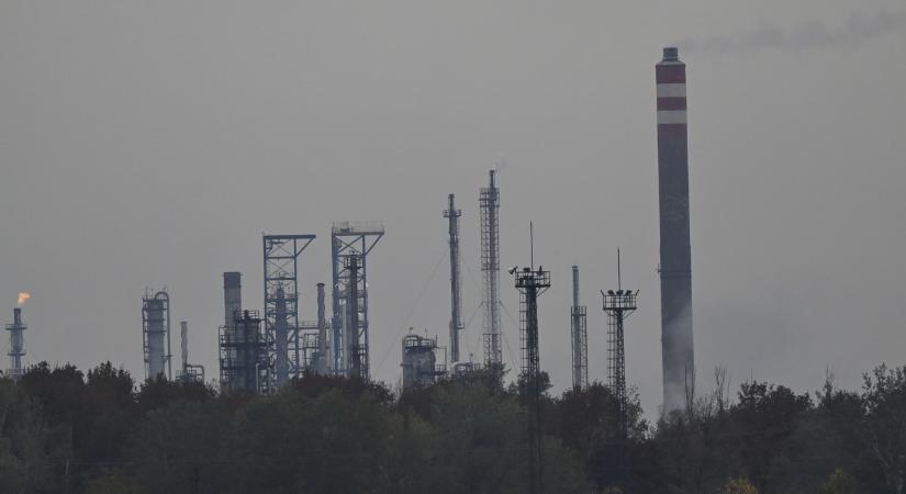 Már simán megengedhetnénk magunknak, hogy elengedjük az orosz olajat: itt az ideje a leválásnak?