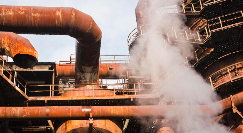 Azért a Karmelita kapott egy gyógyírt is