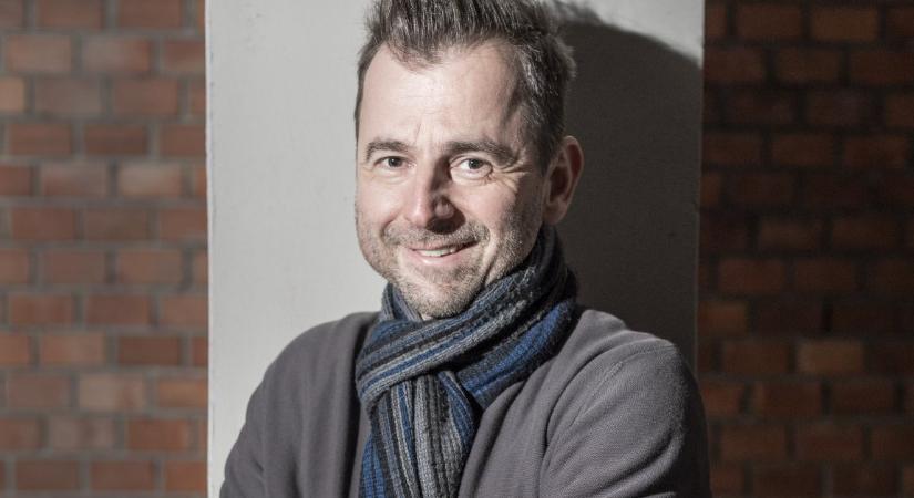 Grecsó Krisztián a pokol legmélyére kívánja Pintér Sándort, akit egy útszéli trógerrel vetett egybe