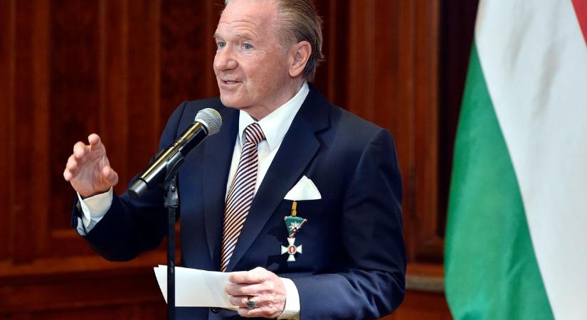 Beszállt a leggazdagabb magyar a Munch-ba