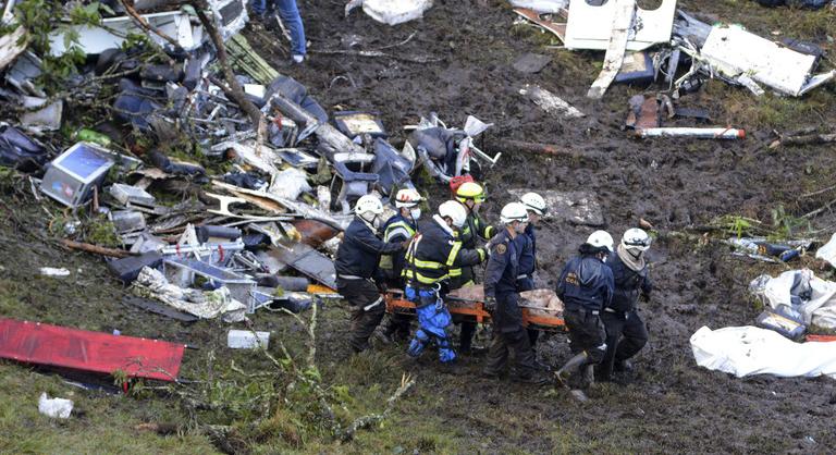 Kitúrták a helyéről a gépen, ezért élte túl a futballtörténelem egyik legszörnyűbb katasztrófáját