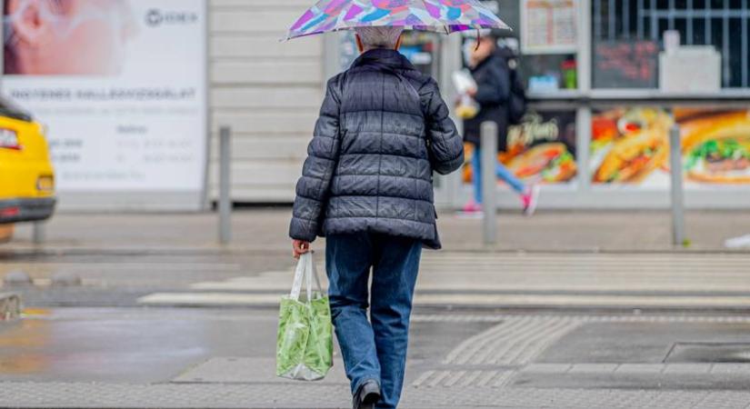 Karácsonyi támogatást kapnak a nyugdíjasok: ezek a feltételek