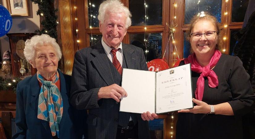 65 éve házas, 90 éves és ma is fitt – Gyuri bácsi példája mindenkit inspirál