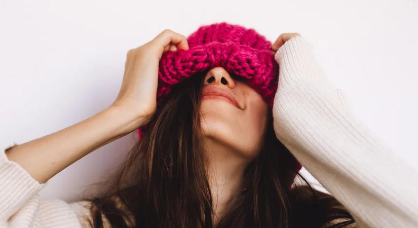 3 egyszerű, de látványos sapkabarát frizura őszre és télre