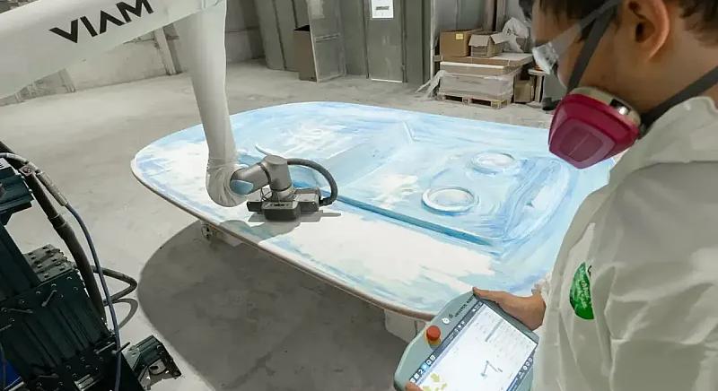 Jön az okos csiszolórobot, amely tehermentesíti a hajógyárakat