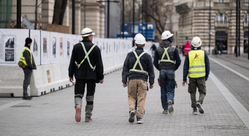 Eltűnt közel 50 ezer ember a magyar munkaerőpiacról egy év alatt