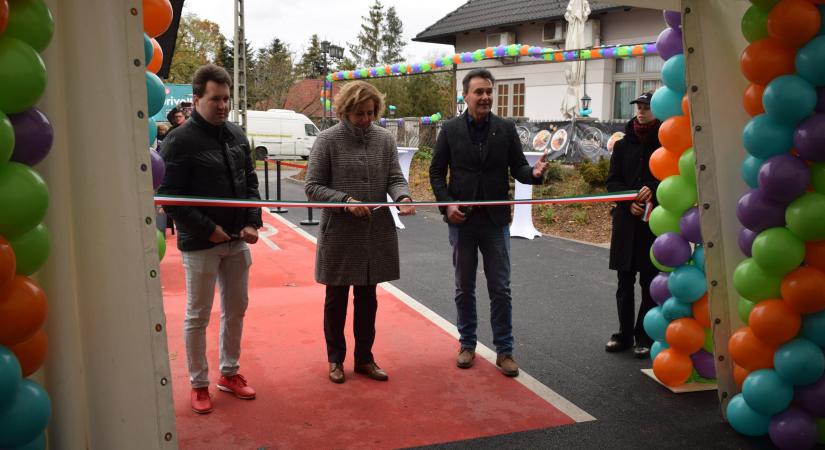 Megnyitott Kecskeméten a Finomeat’s Drive Étterem!