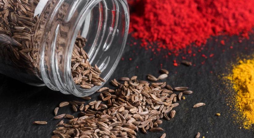 Mutatjuk az ősi fűszert, ami csökkenti a puffadást és még a fogyásban is segíthet