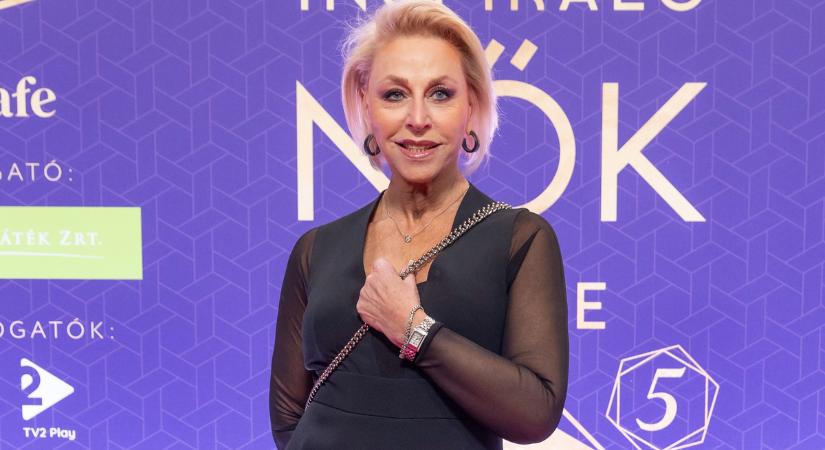 Ungár Anikó becsempészte a kutyáját Japánba