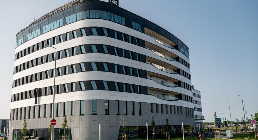 Két designdíjat nyert a repülőtéri TRIBE hotel