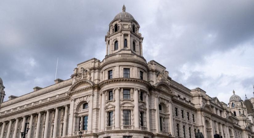 Kevés a pénz, Nagy-Britannia számba veszi, mely nagykövetségeit, diplomatalakásait adhatná el