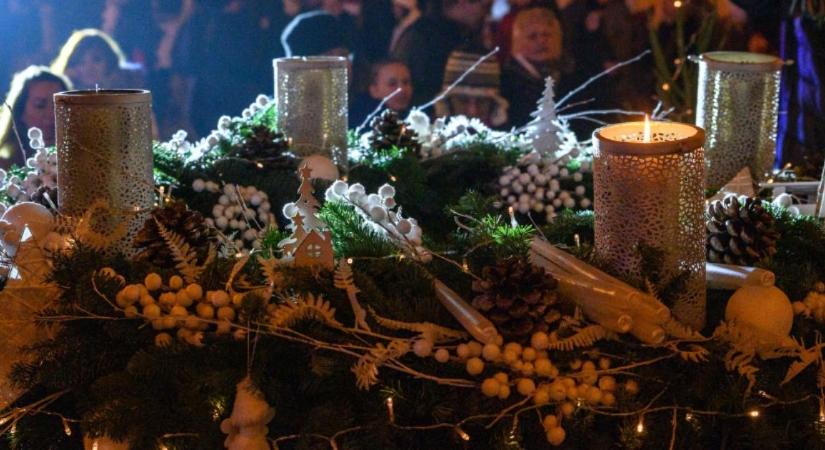 Élőben közvetíti a város adventi gyertyagyújtási alkalmait a Médiacentrum Debrecen