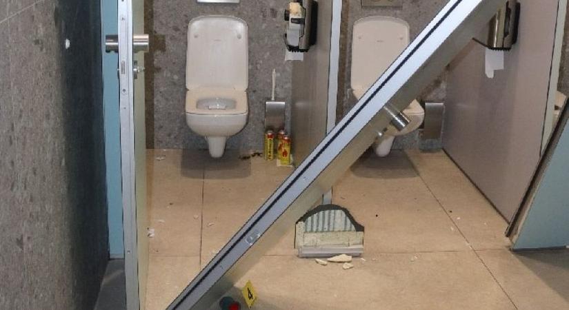 Gázos: robbant a retyó, repült a rejtőző szipus – a képek magukért beszélnek