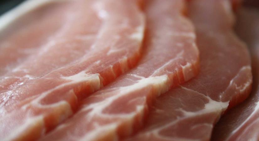 Ellenőrzik a külföldről érkező disznóhúst sertéspestis veszélye miatt