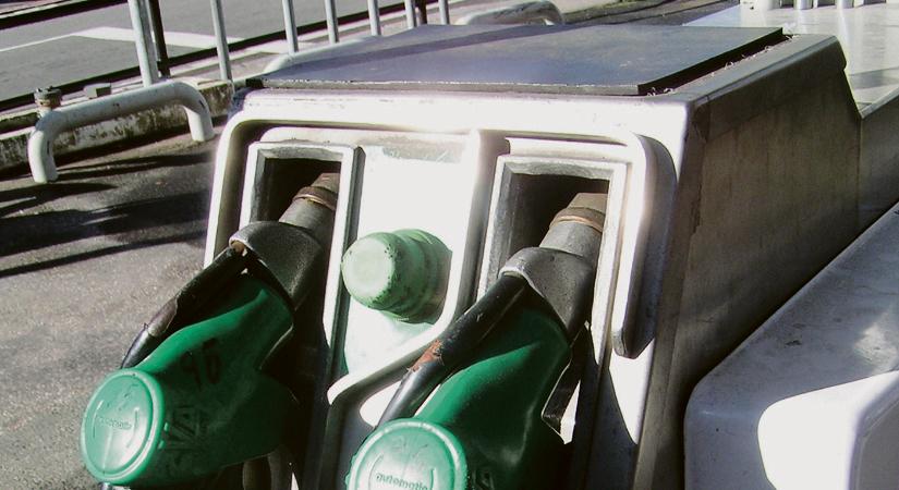 Már négy hete drágul az üzemanyag