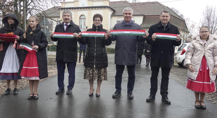 Útépítés: Földes nagy lépést tett előre