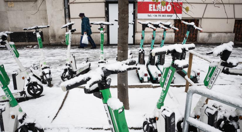 Jövőre már bírságolják a rendetlenkedő rollereseket Szegeden