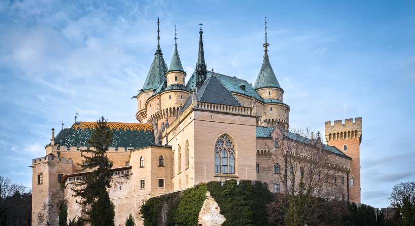 A Felvidék legszebb vára sötét titkokkal – Hétvégén irány a mesebeli bajmóci vár!