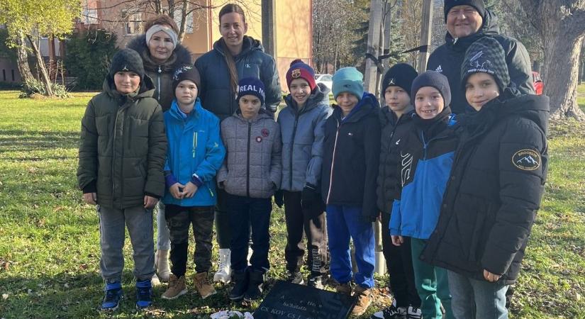 Legendás testnevelőre emlékeztek