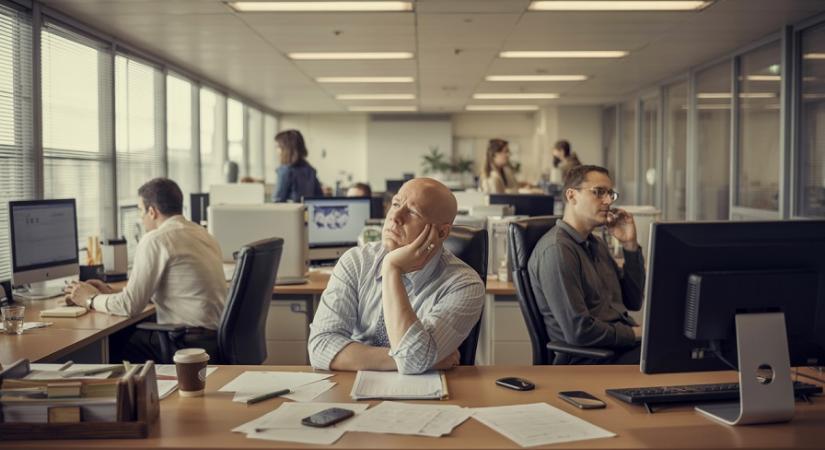 Munkáltatói rémálom: csendes felmondásban a dolgozók háromnegyede?