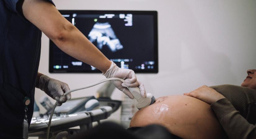 Nagy változás jön a várandósgondozásban – Vissza kell szorítani egy veszélyes fertőzést