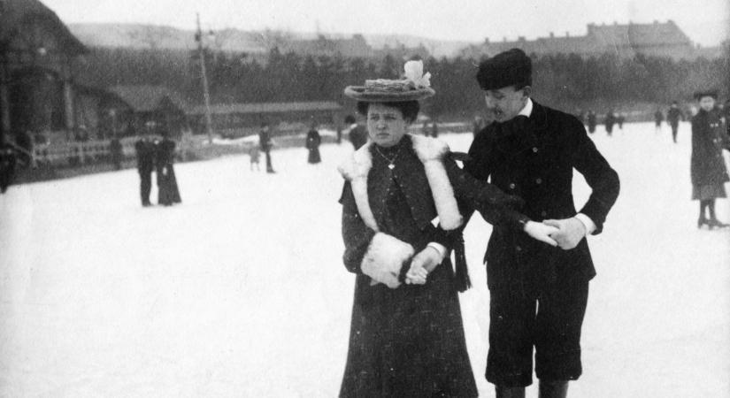 Hitte volna, hogy az ország egyik legforgalmasabb csomópontján, a Széll Kálmán téren a század elején még a budapestiek kedvenc korcsolyapályája volt?